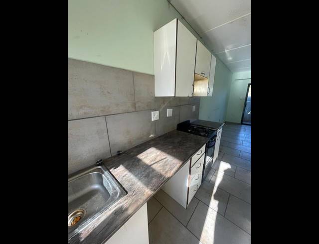 2 BEDROOM PROPERTY TO RENT IN WITPOORTJIE